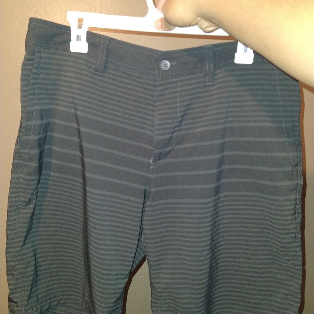 Clothes - Picture 6 of 16